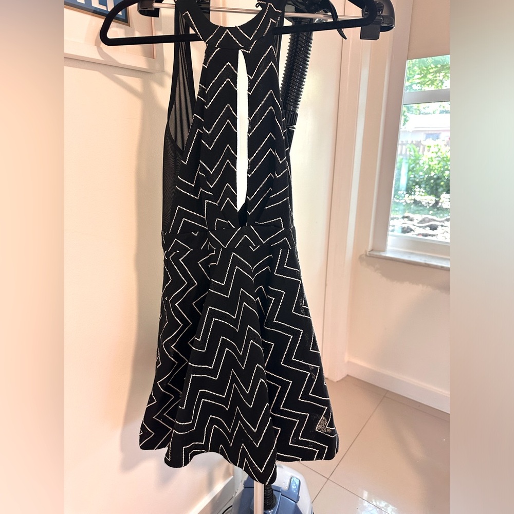 Mini black dress small